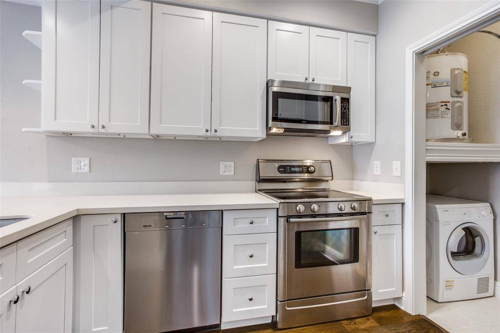 Dallas, TX 75204,4102 Buena Vista Street #7