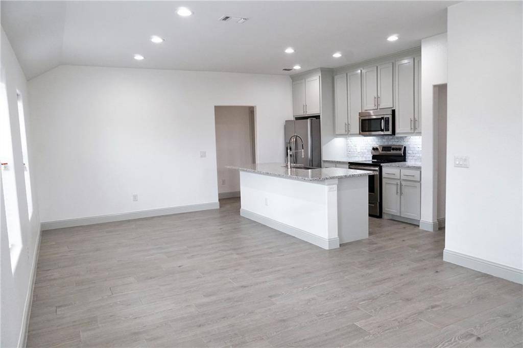 Denison, TX 75021,424 E Nelson Street