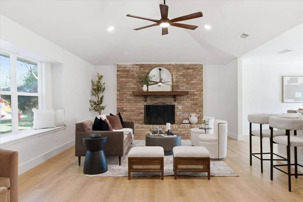 Plano, TX 75075,1916 Macao Place