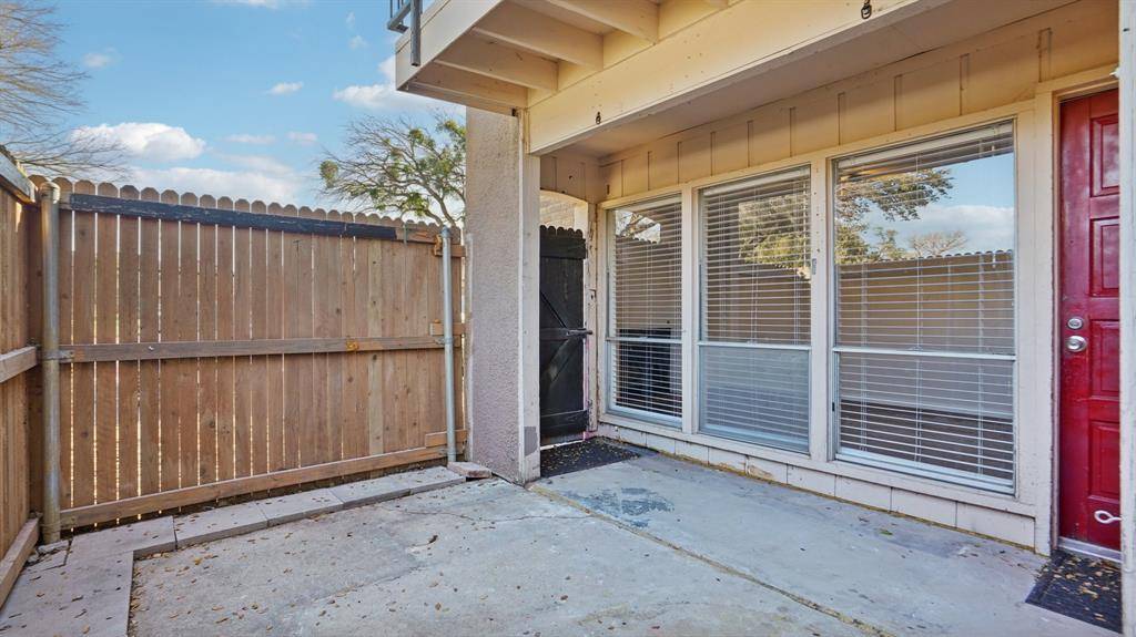 Fort Worth, TX 76112,5634 Boca Raton Boulevard #108