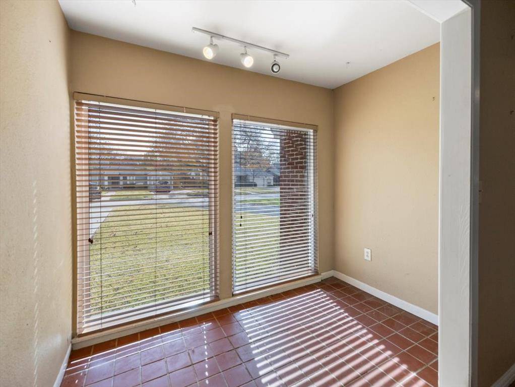 Fort Worth, TX 76116,6320 Malvey Avenue