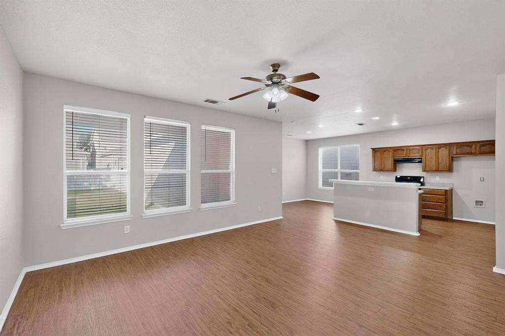 Fort Worth, TX 76179,10913 Dillon Street