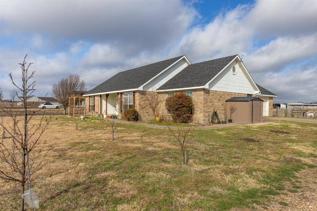 Leonard, TX 75452,108 Horseshoe Bend