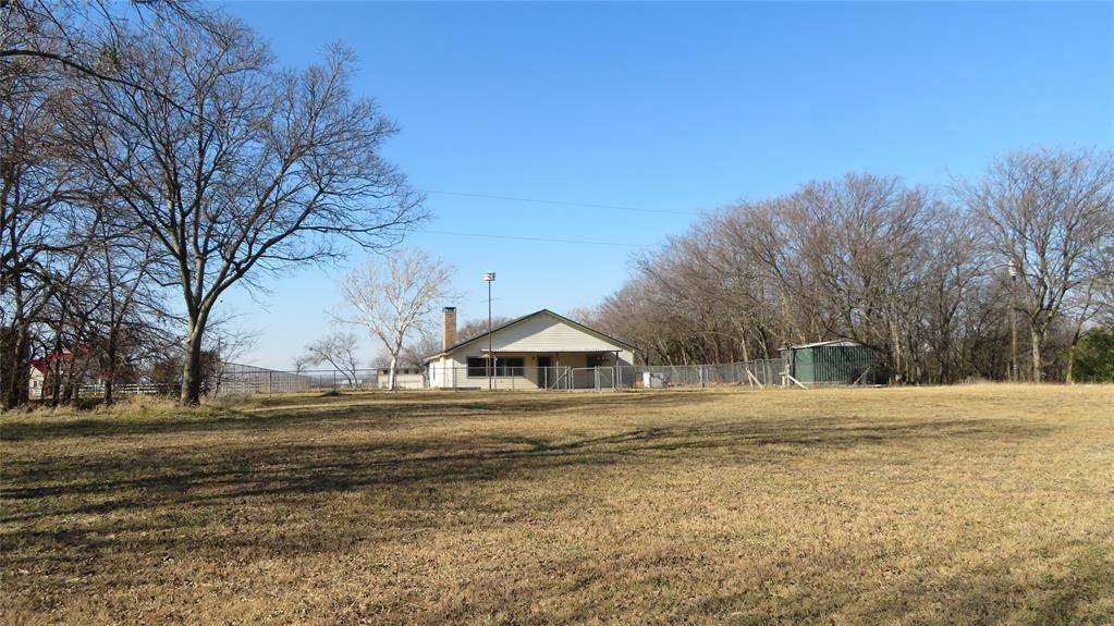 Valley View, TX 76272,272 Chisam Road
