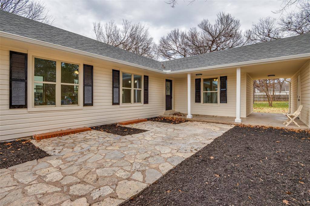 Waxahachie, TX 75165,1208 W Jefferson Street