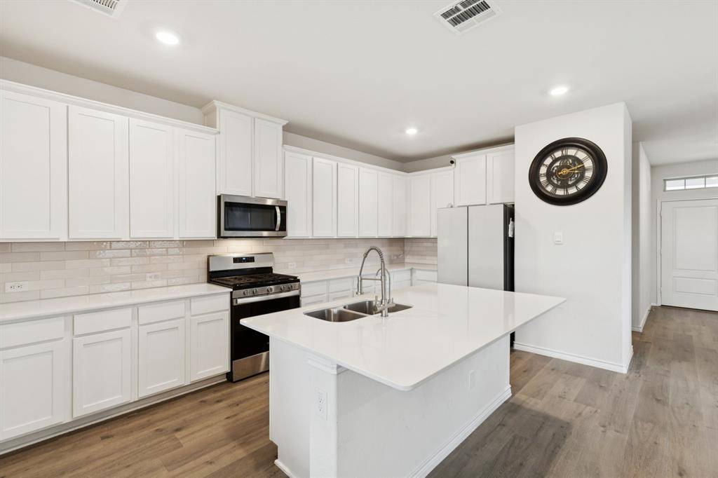 Aubrey, TX 76227,3400 Honey Hill Road