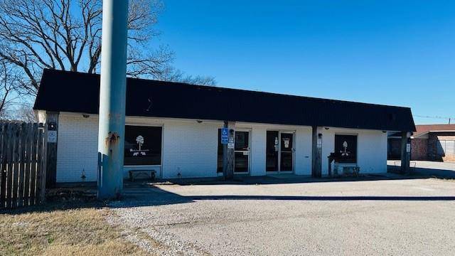 Howe, TX 75459,102 S Collins