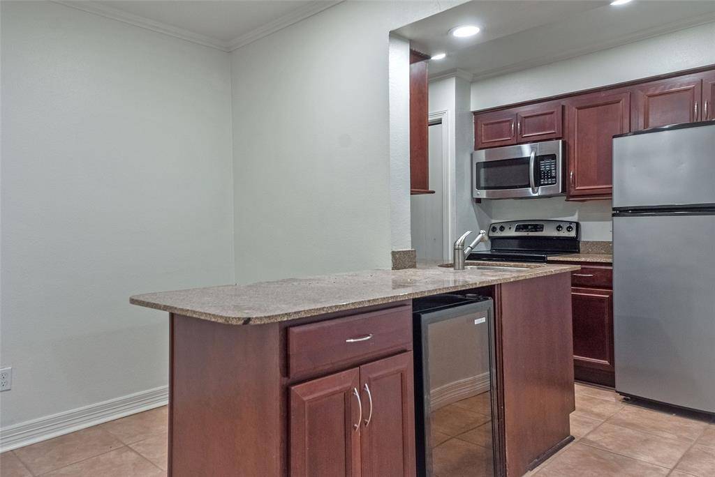 Dallas, TX 75206,5130 Amesbury Drive #203