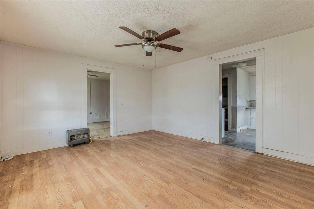 Hewitt, TX 76643,316 E Warren Street