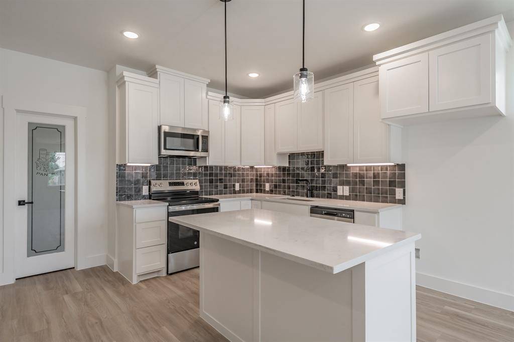 Fort Worth, TX 76104,1402 Driess Street