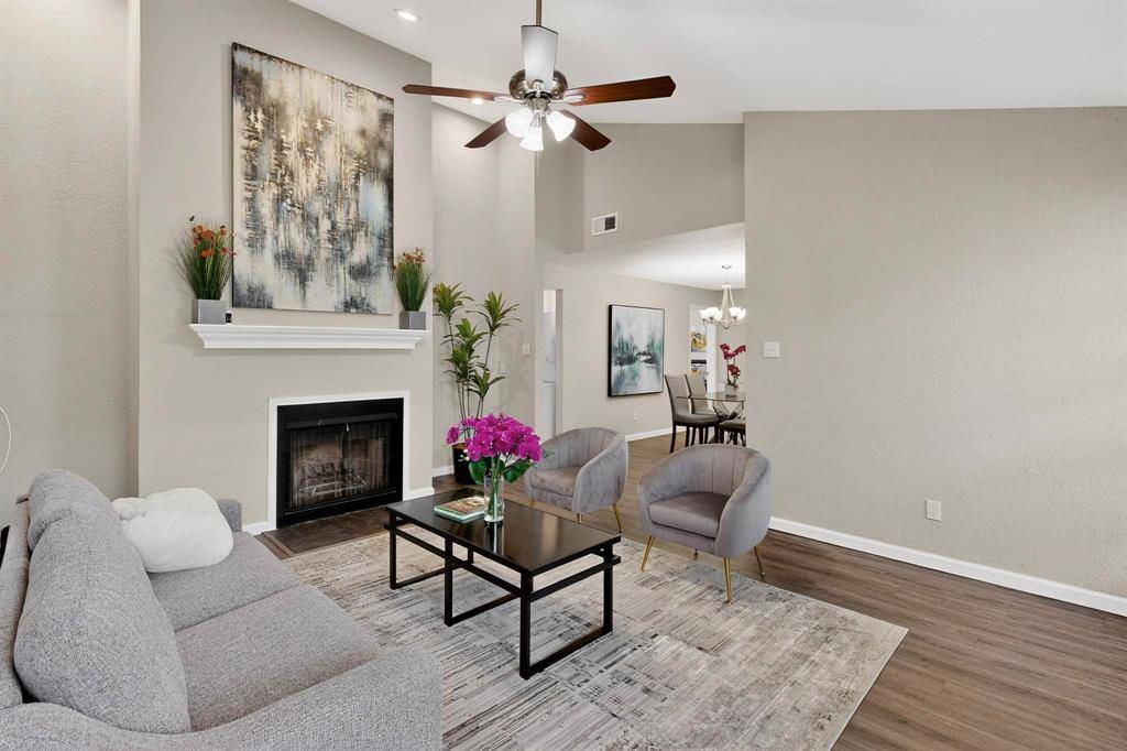 Dallas, TX 75214,218 N Beacon Street #108