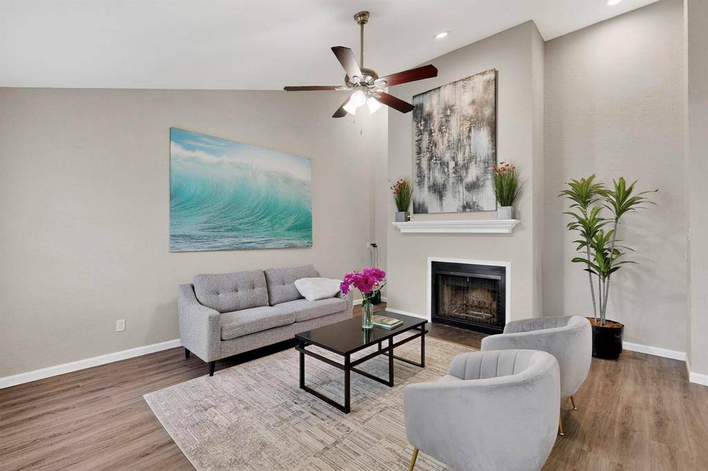 Dallas, TX 75214,218 N Beacon Street #108