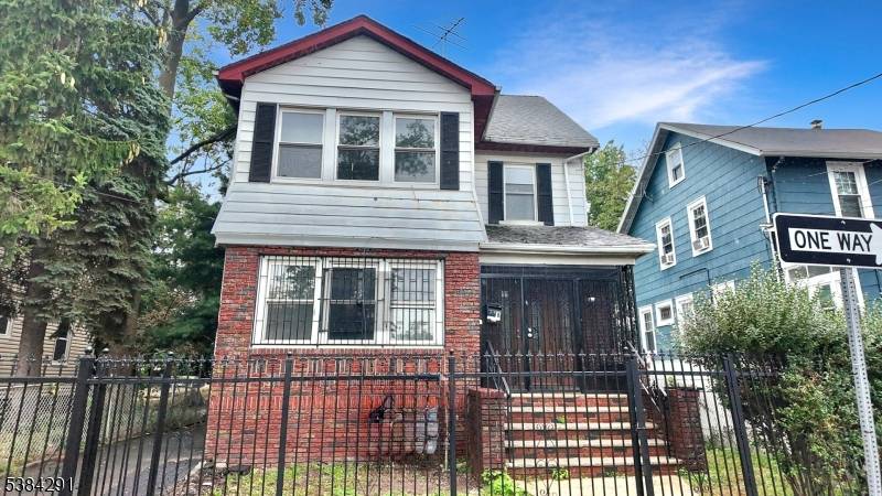 Newark City, NJ 07106,189 Alexander St