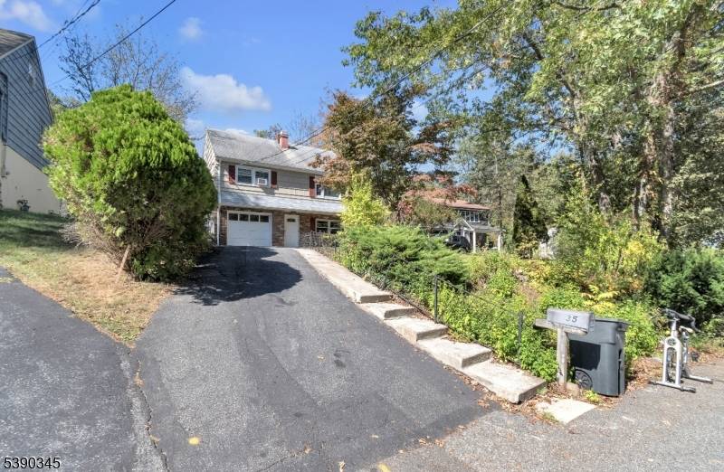 Ringwood Boro, NJ 07456,35 Smokey Ridge Rd