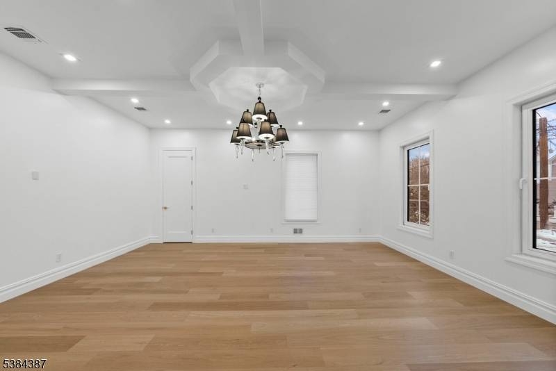 Closter Boro, NJ 07624,472 High St