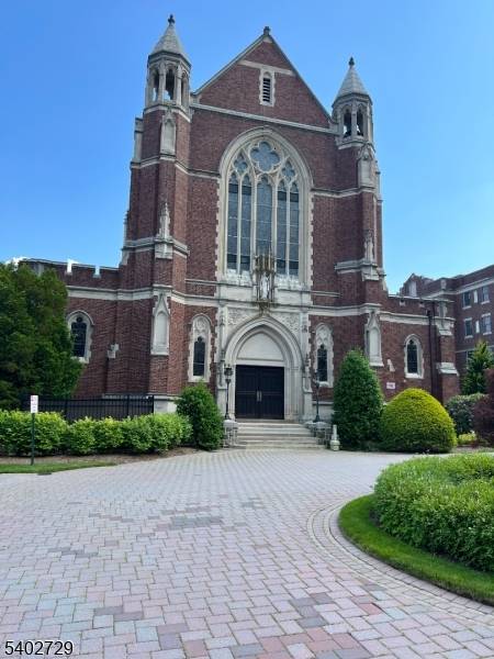 Mahwah Twp., NJ 07430,5401 Rio Vista Dr