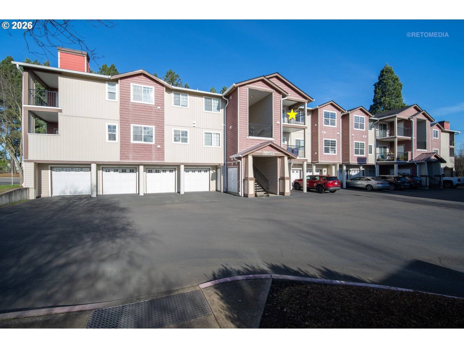 Hillsboro, OR 97006,10804 NE HOLLY ST #303