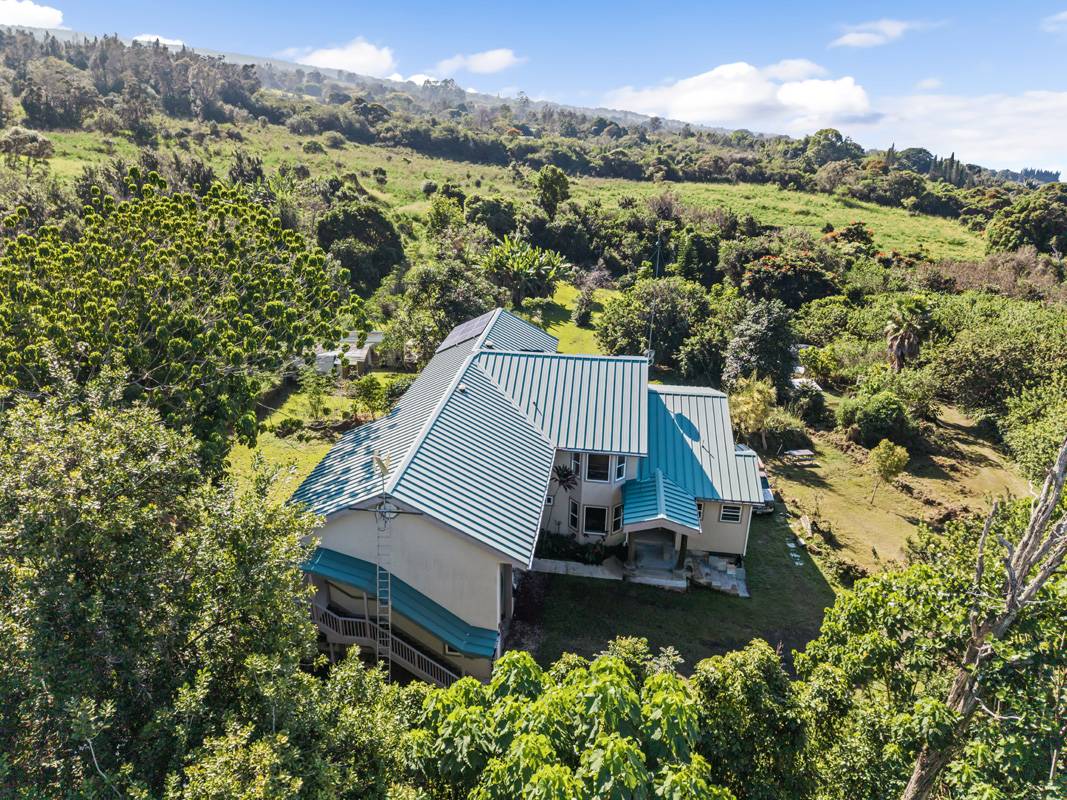 Holualoa, HI 96725,79-1145 KAO RD