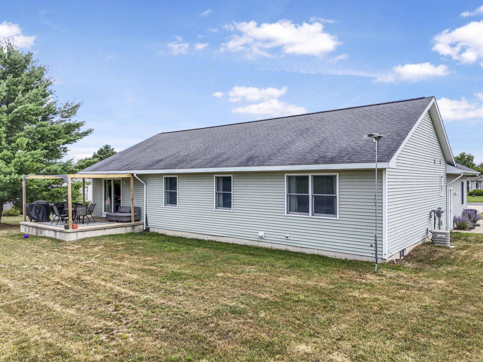 Lake City, MI 49651,5232 S North Country DR