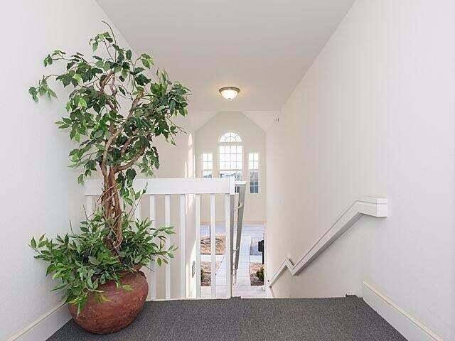 Ann Arbor, MI 48103,1045 E Summerfield Glen GLN #56