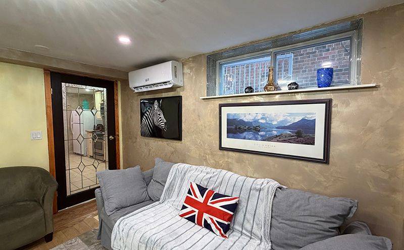 Toronto C02, ON M6G 3J5,244 Rushton RD #B