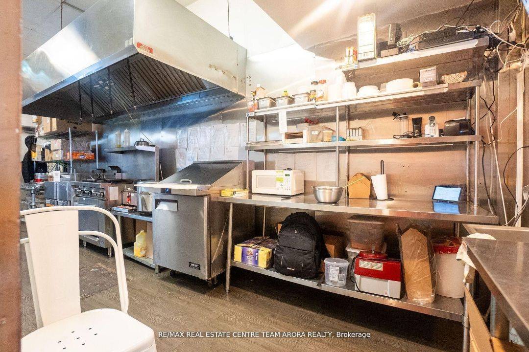 Toronto E07, ON M1V 5P6,5651 Steeles AVE E #6