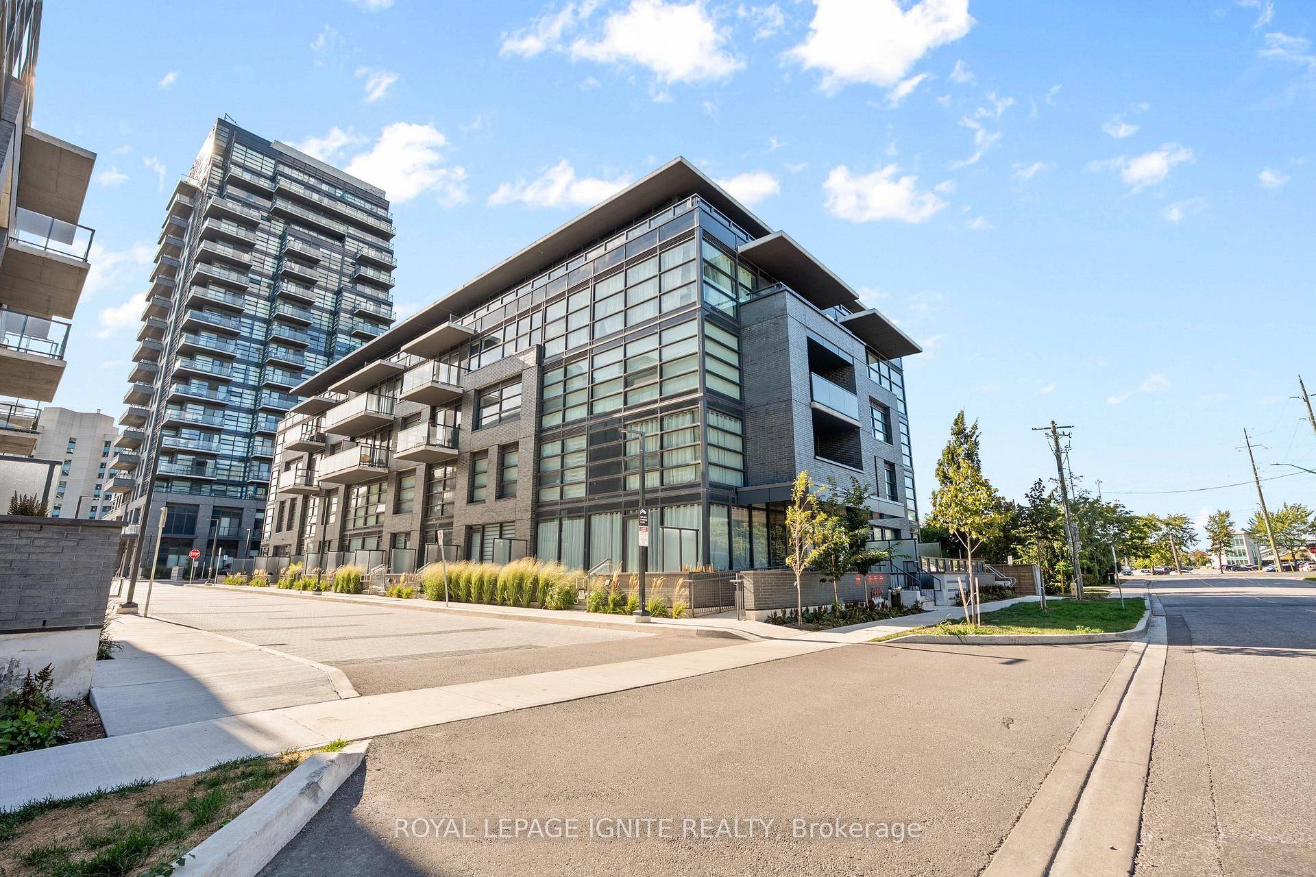 Whitby, ON L1N 0P2,1604 Charles ST #414