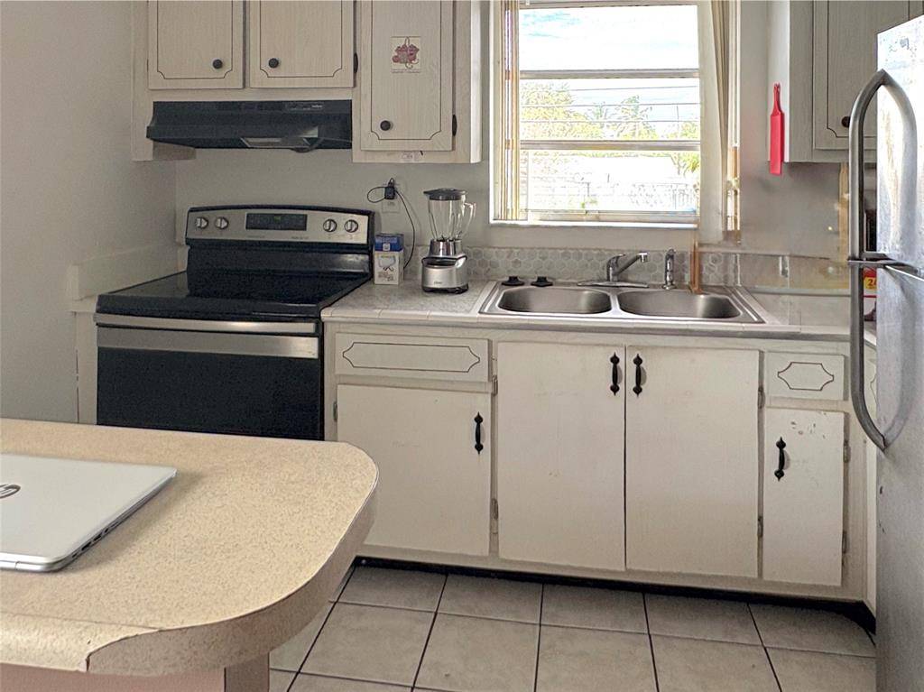 Wilton Manors, FL 33305,1924 NE 26th St