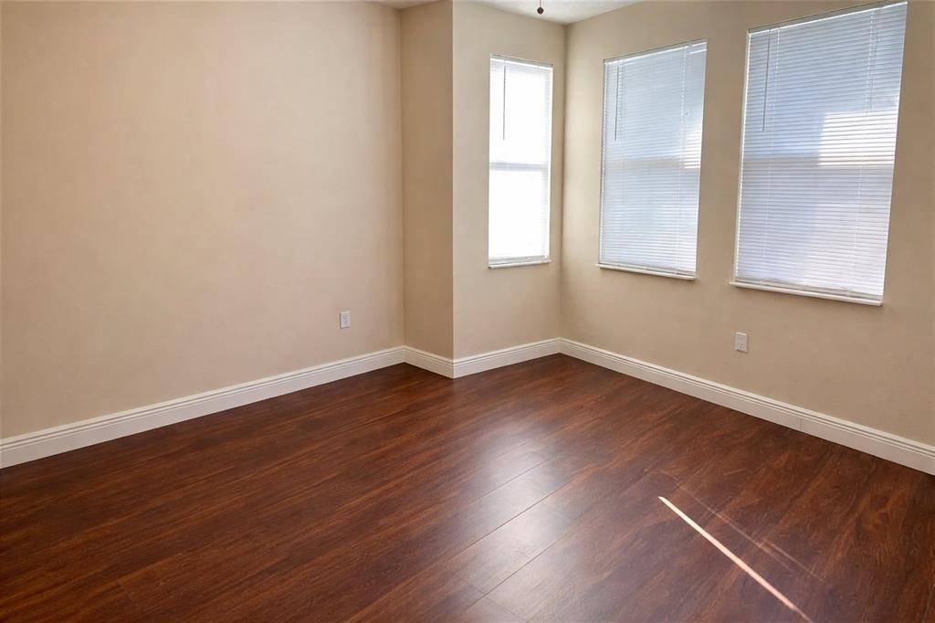 Fort Lauderdale, FL 33301,533 NE 3rd Ave #340