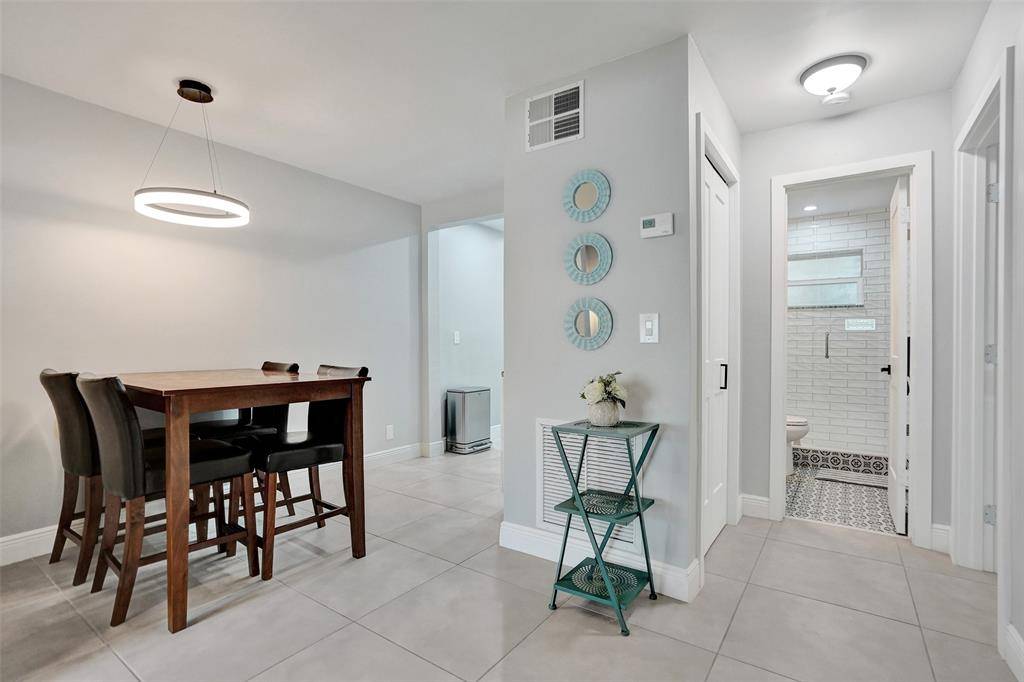 Fort Lauderdale, FL 33316,901 SE 14TH COURT #3