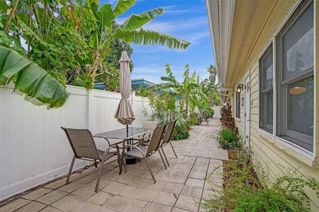 Fort Lauderdale, FL 33316,901 SE 14TH COURT #3