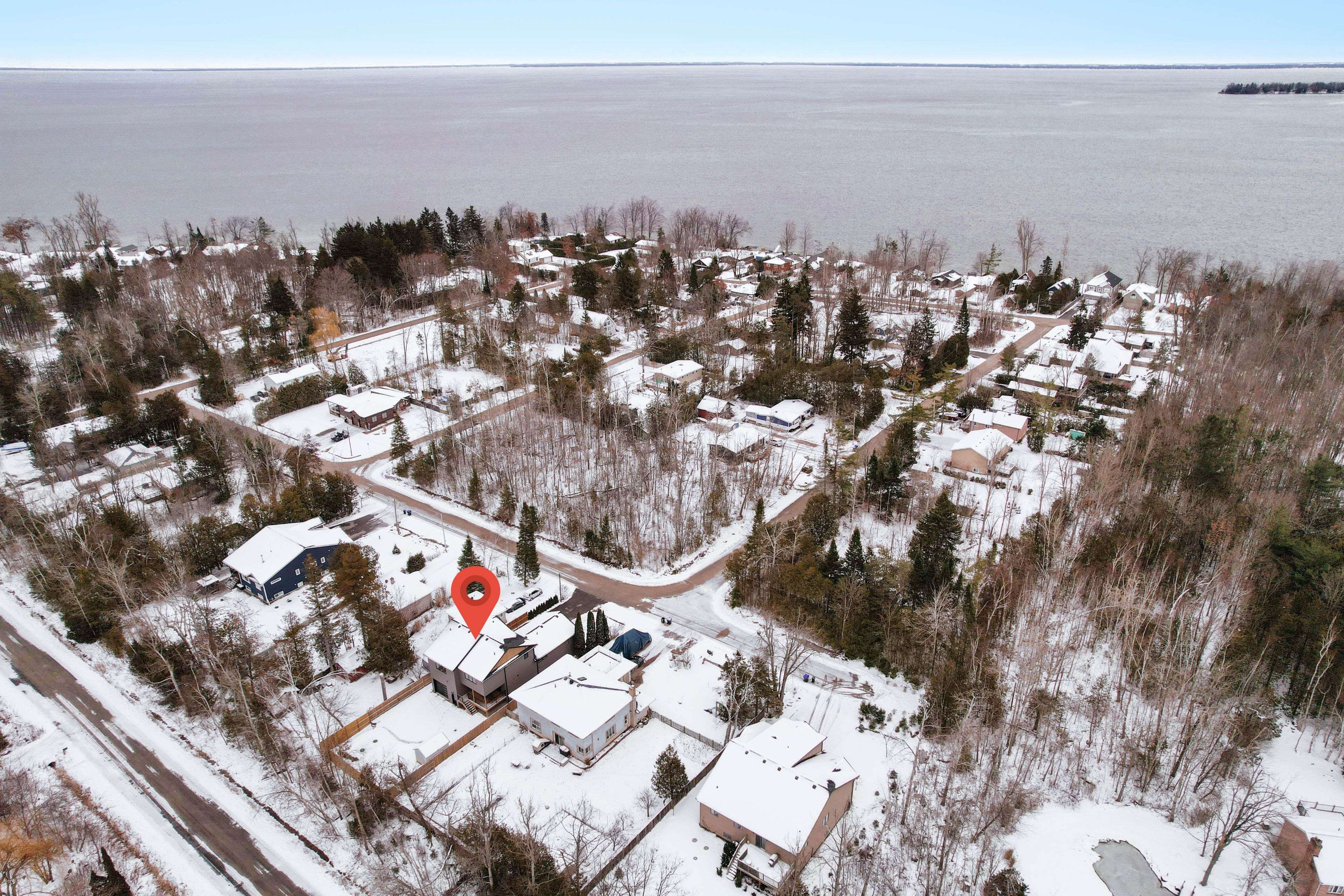 Oro-medonte, ON L0L 2E0,18 Lakeview RD