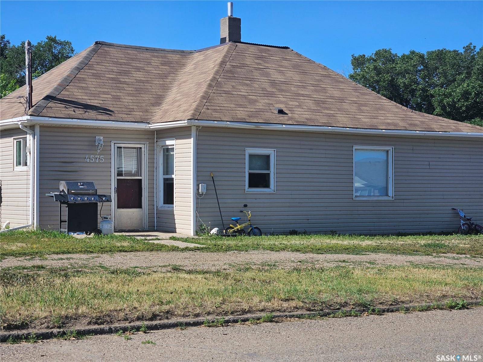 Gull Lake, SK S0N 1A0,4575 Price AVENUE
