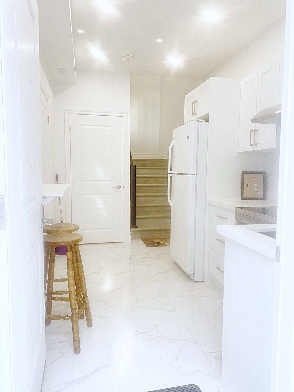 Toronto W02, ON M6H 1W7,81 Hallam ST #Room L101