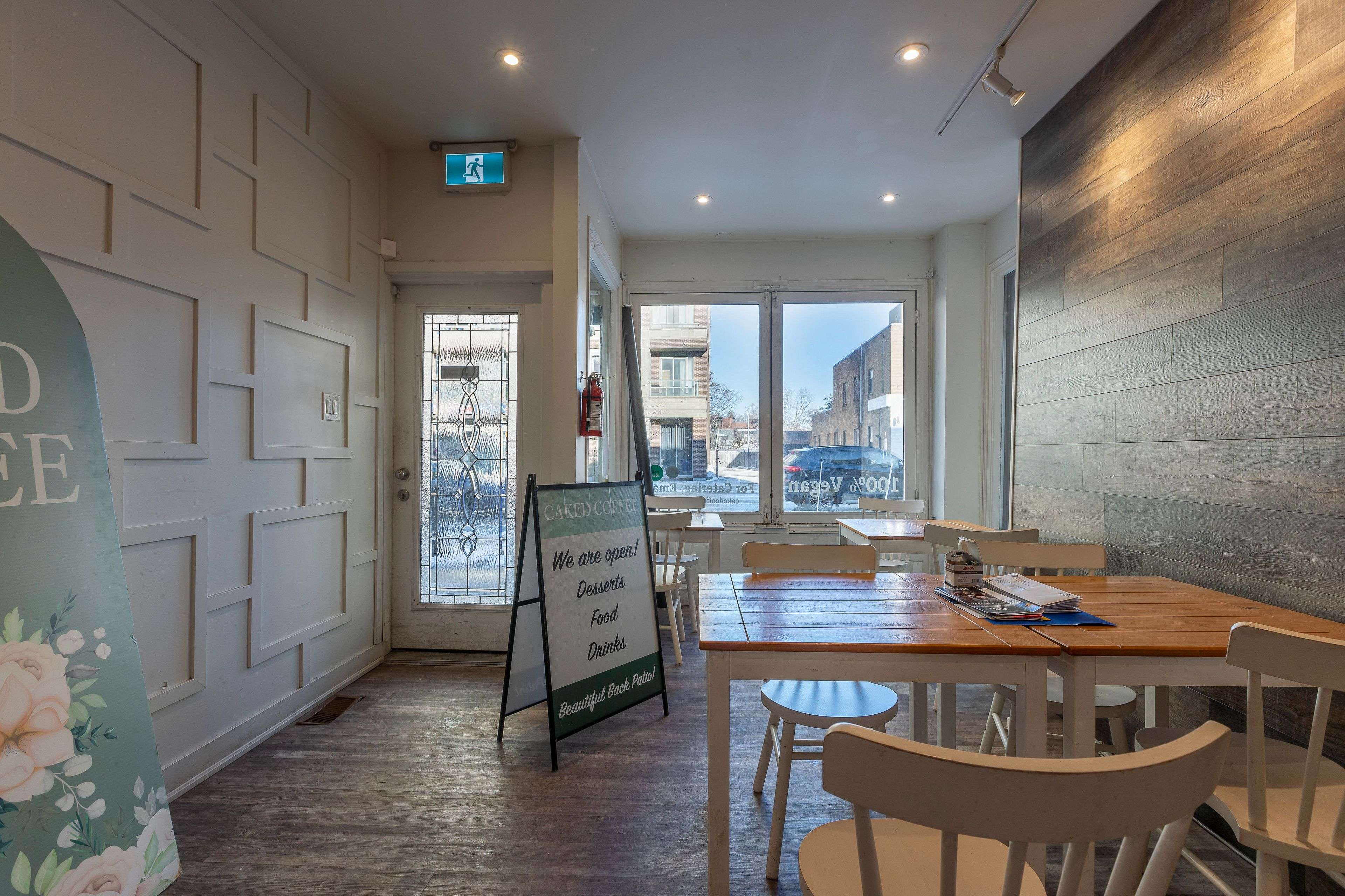 Toronto W01, ON M6P 1A6,1651 Bloor ST W