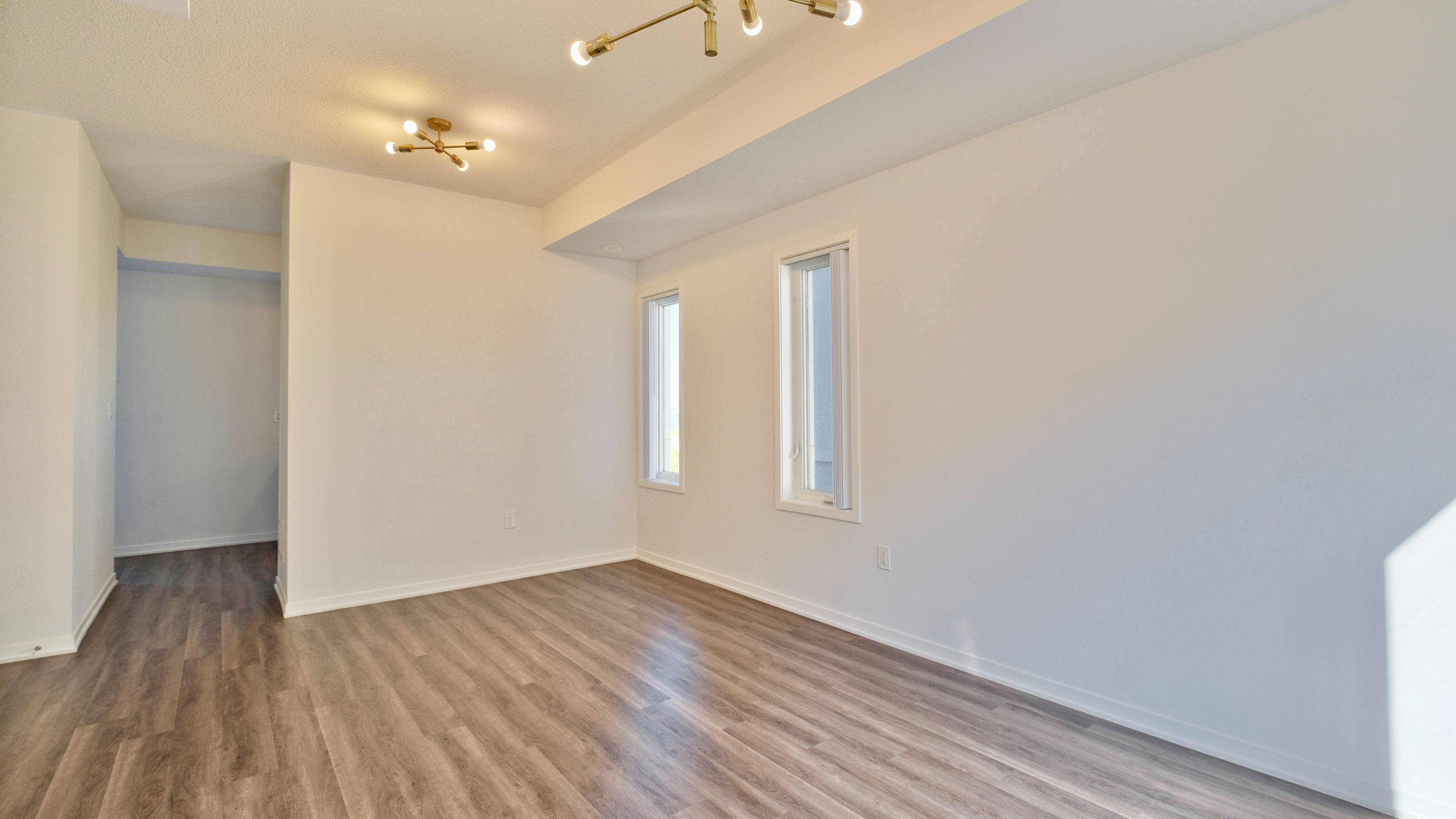 Toronto W06, ON M8V 2C7,225 Birmingham ST #159