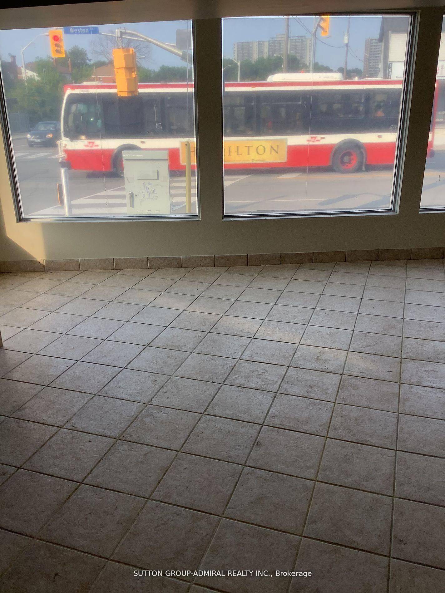 Toronto W04, ON M9N 1T9,1634 Weston RD W