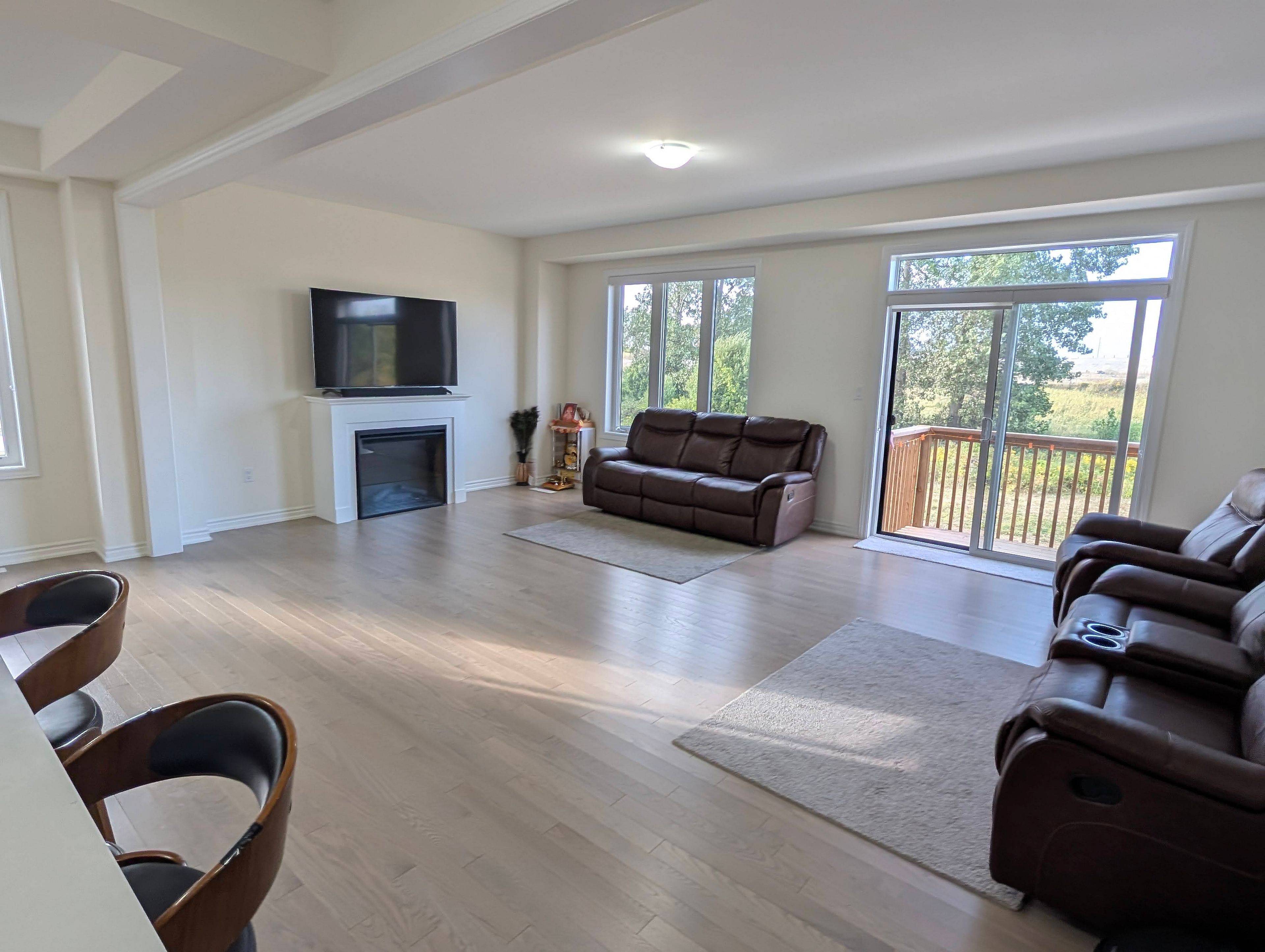 Brampton, ON L7A 0B8,68 Arnold CIR