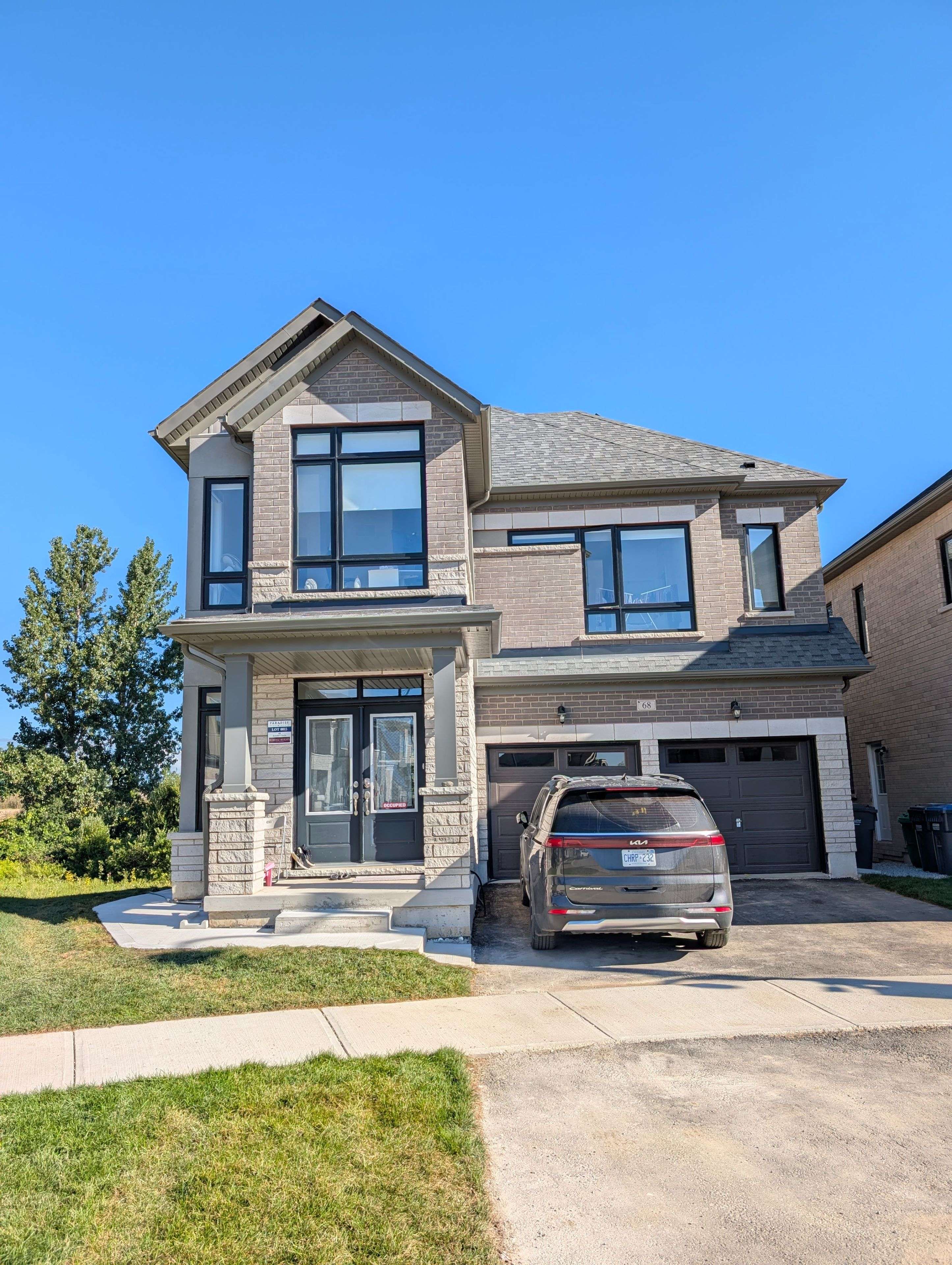 Brampton, ON L7A 0B8,68 Arnold CIR
