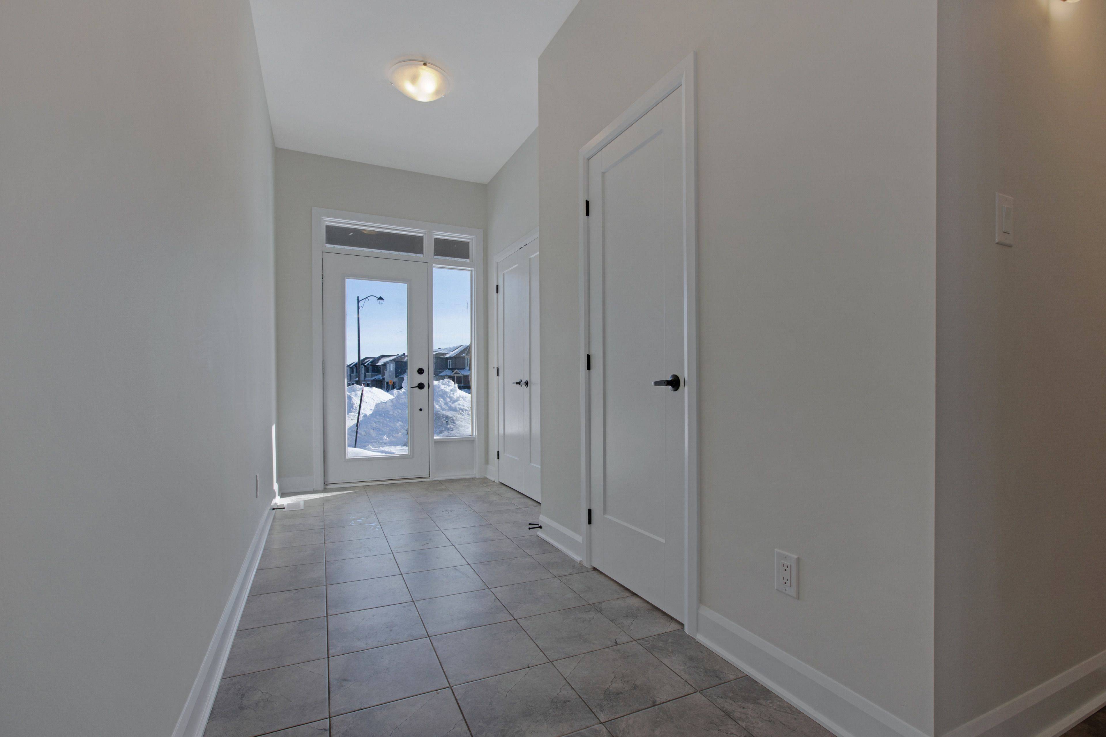 Stittsville - Munster - Richmond, ON K2S 2K6,708 Taliesin CRES