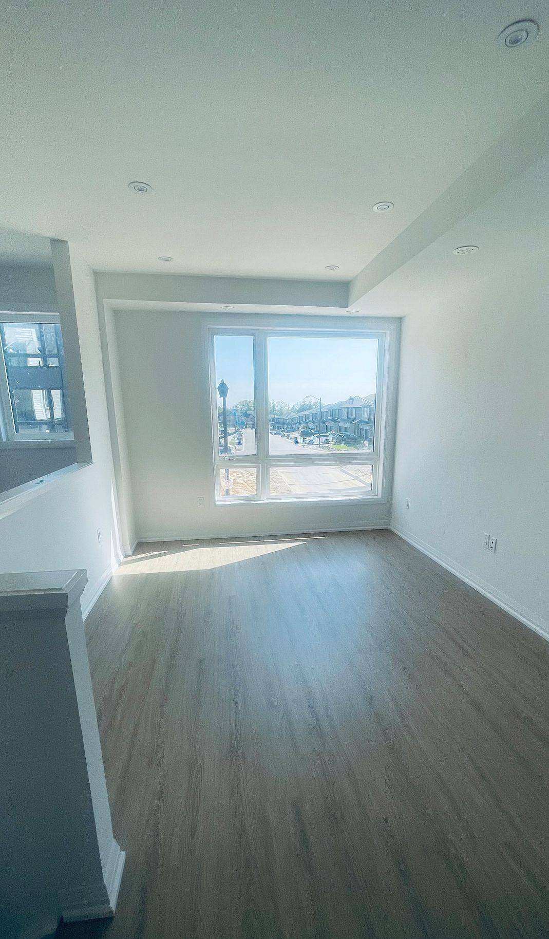 Brant, ON N3L 0N5,55 Tom Brown DR #75