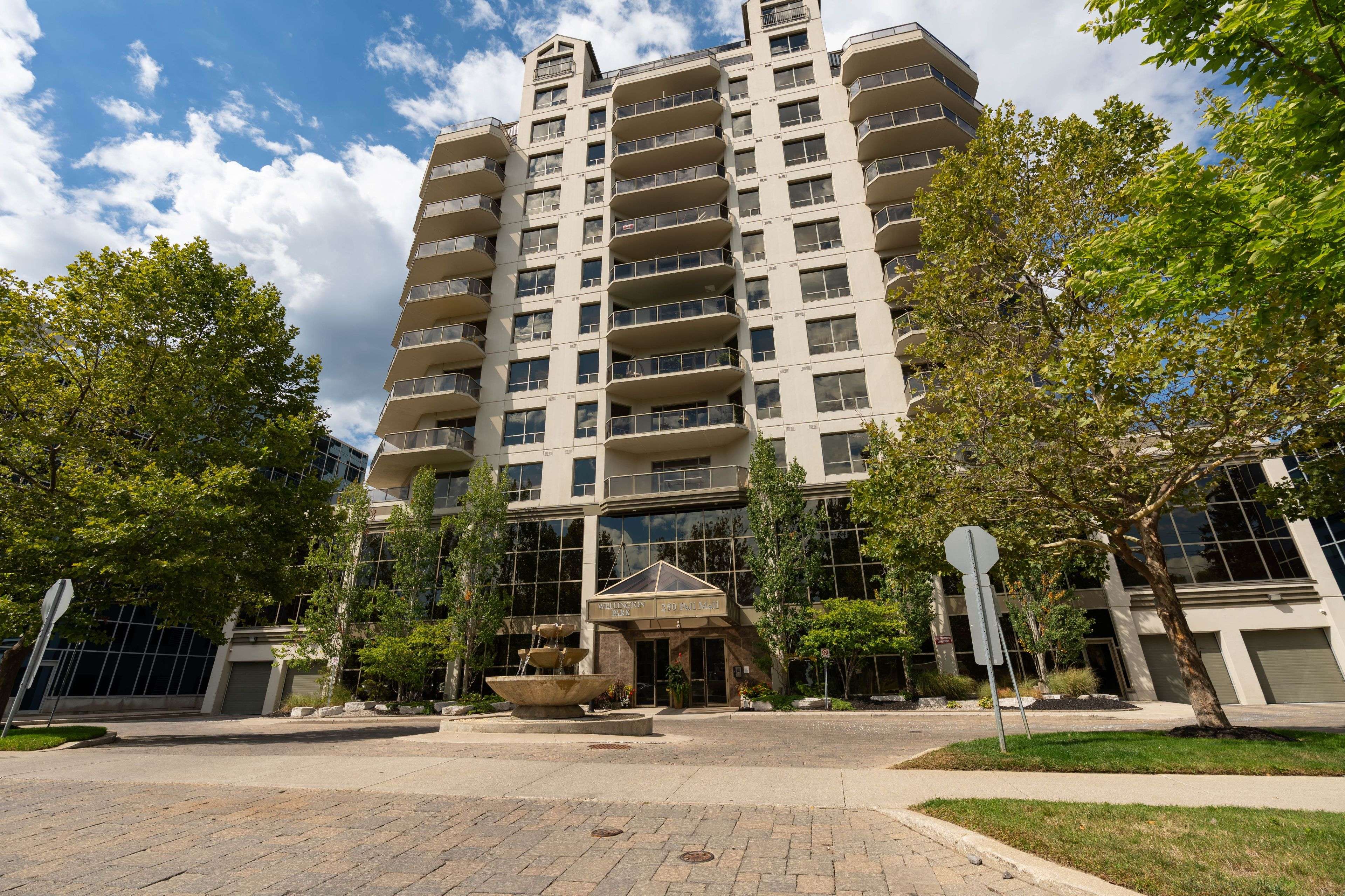 London East, ON N6A 6K3,250 Pall Mall ST #407