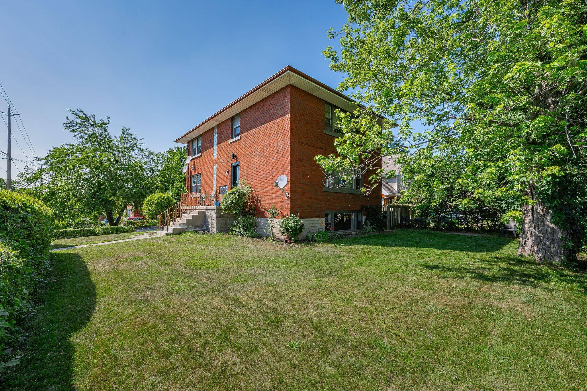 Kitchener, ON N2C 1B3,228 Connaught ST