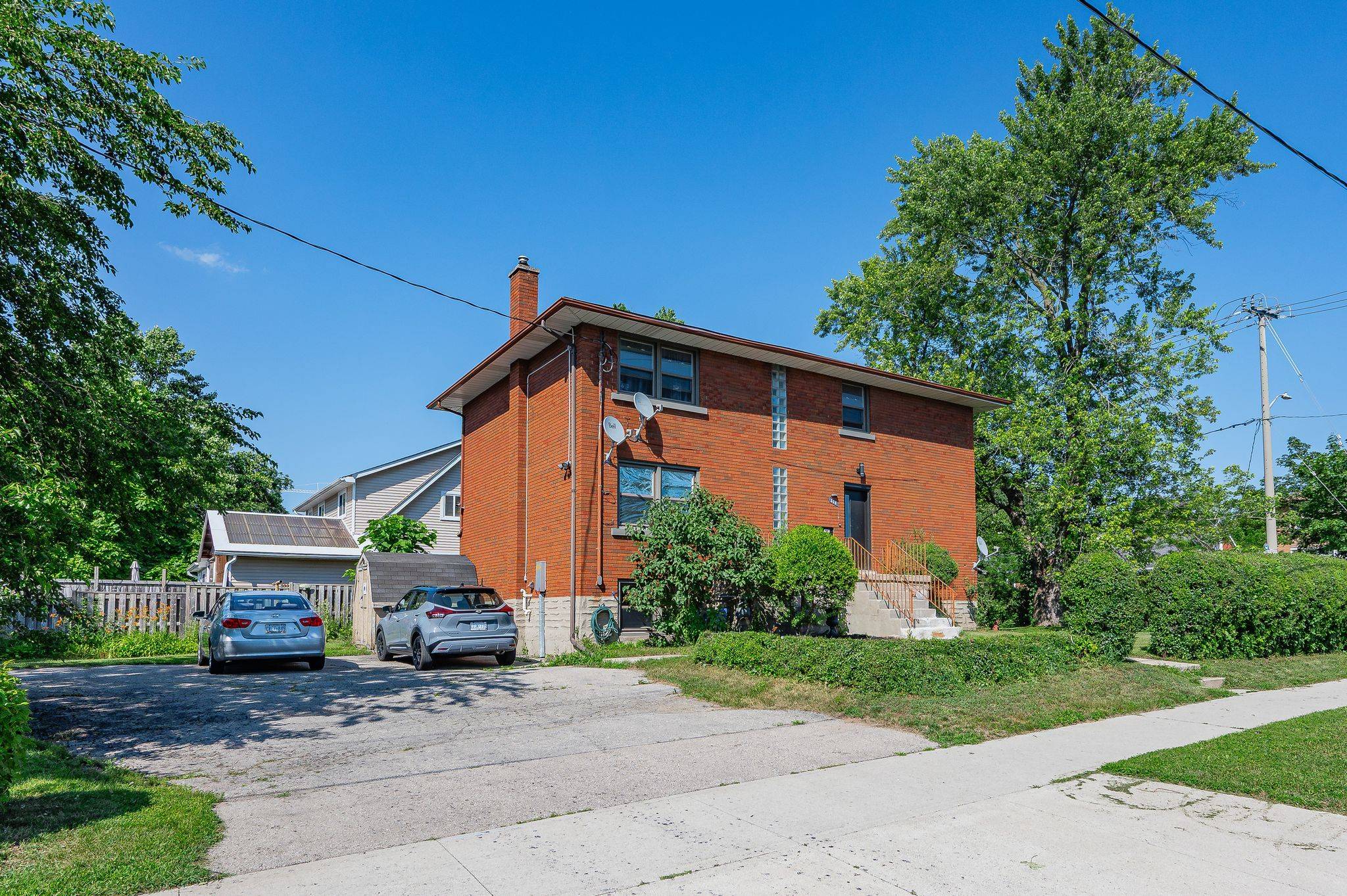 Kitchener, ON N2C 1B3,228 Connaught ST