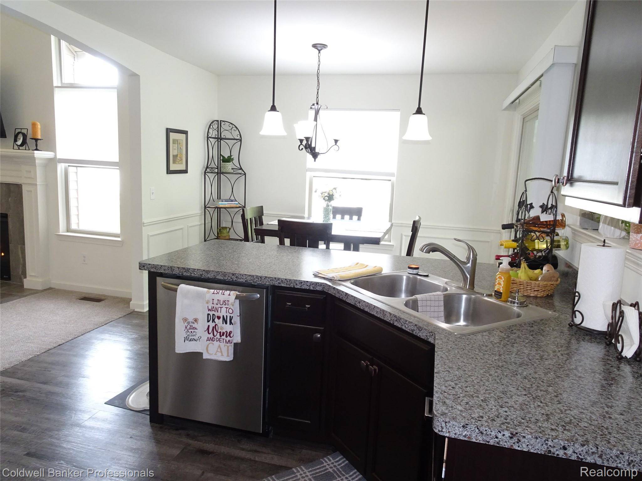 Burton, MI 48509,5399 Swan DR