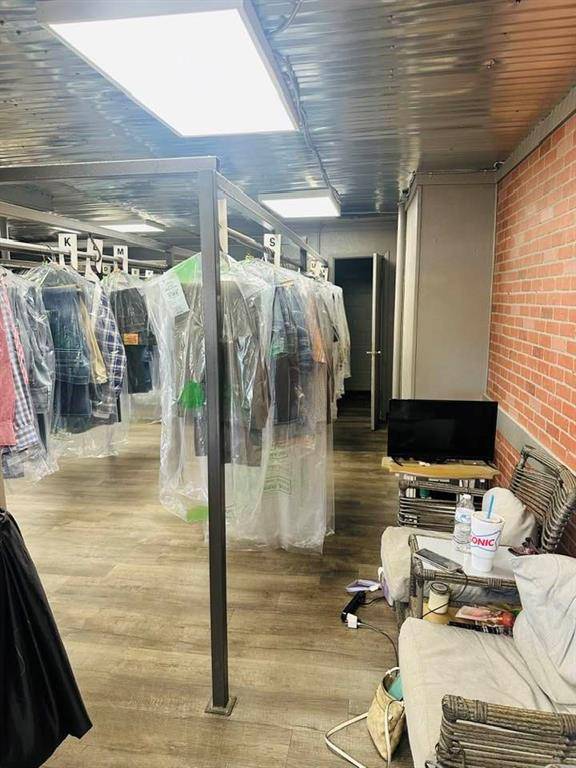 Joshua, TX 76058,210 N Broadway Street