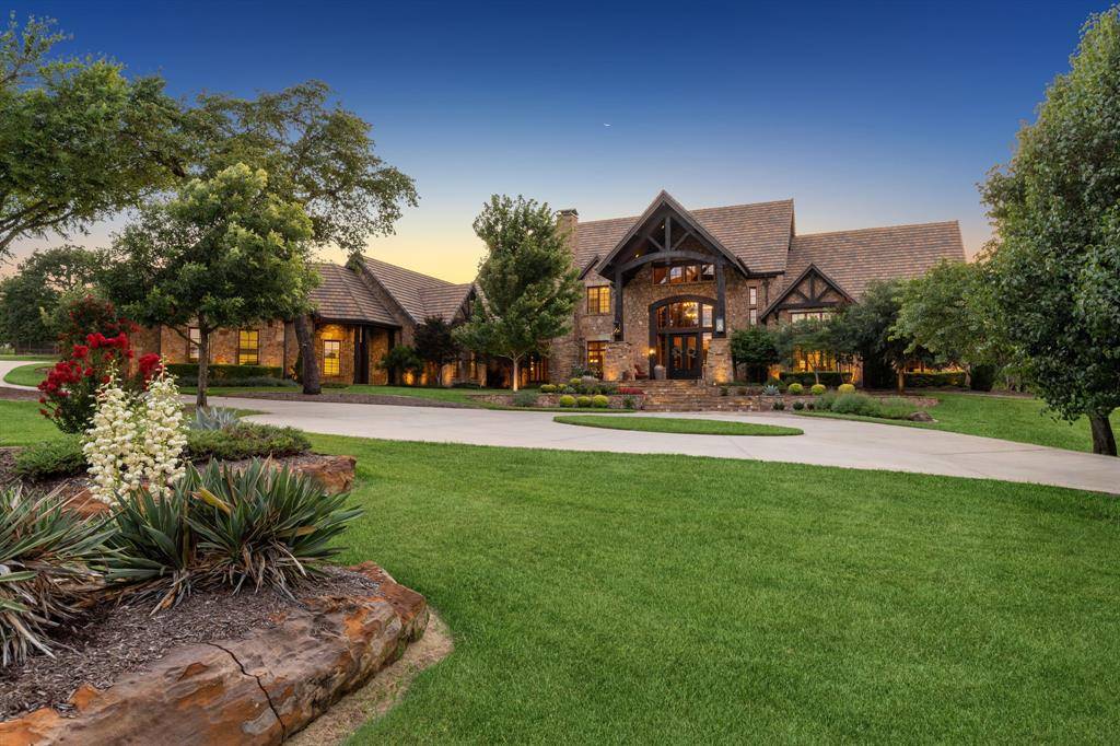 Southlake, TX 76092,1711 Maranatha Way