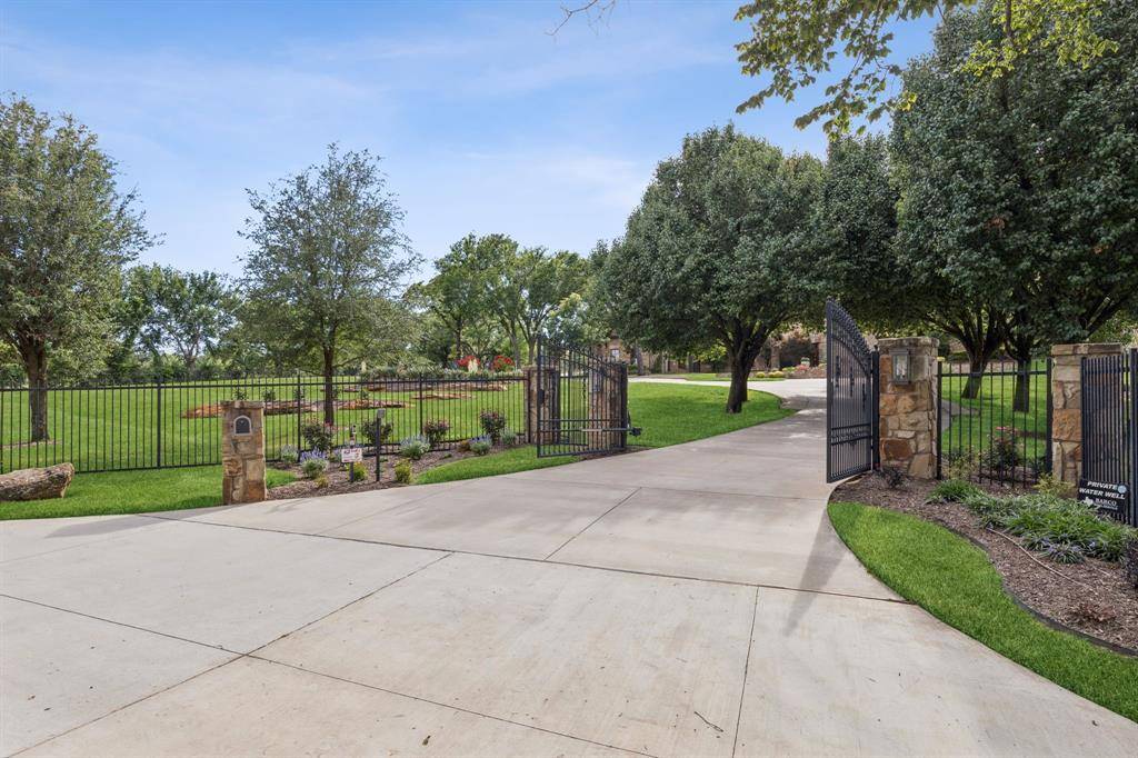 Southlake, TX 76092,1711 Maranatha Way