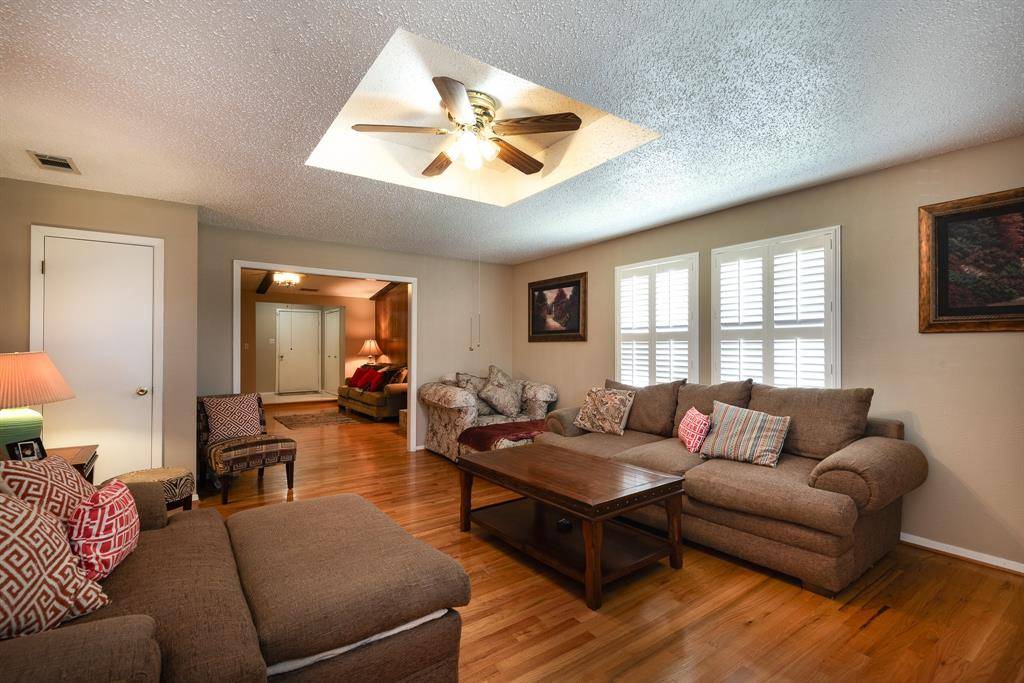 Dallas, TX 75232,1315 Aldenwood Drive