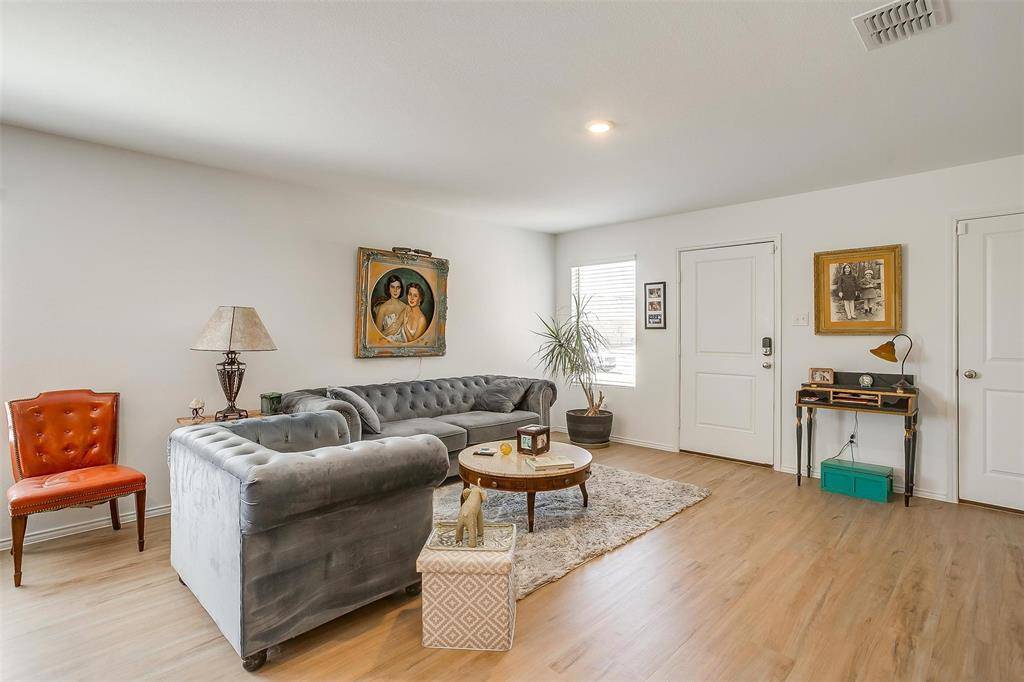 Fort Worth, TX 76052,14928 Bull Wagon Way